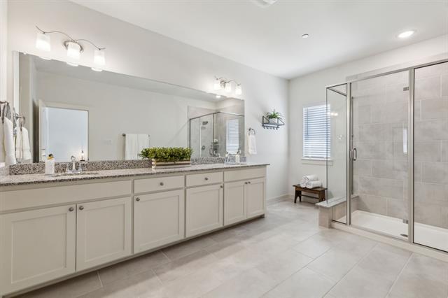 Building Photo - 4856 Woodruff Way