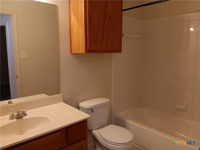 Building Photo - 6212 Temora Loop