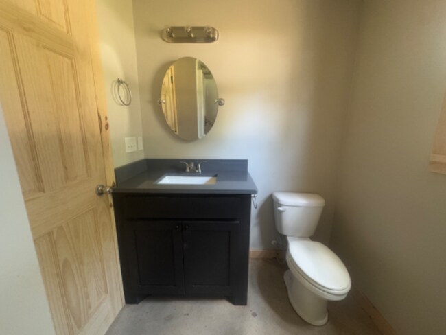 Building Photo - 35 Tiny Time Ln