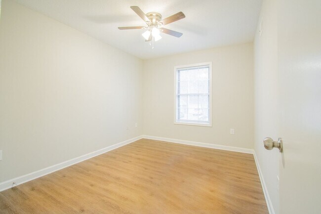 Building Photo - Renovated 3BR/2B home in 38134