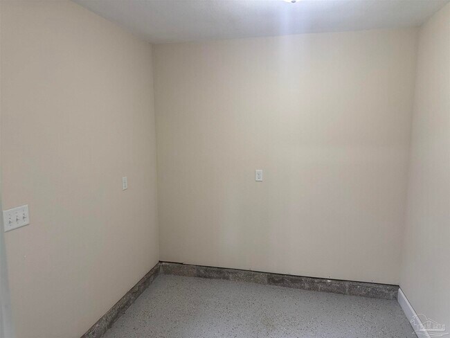 Building Photo - 7866 Apollo Dr