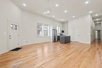 Building Photo - 150 West Side Ave