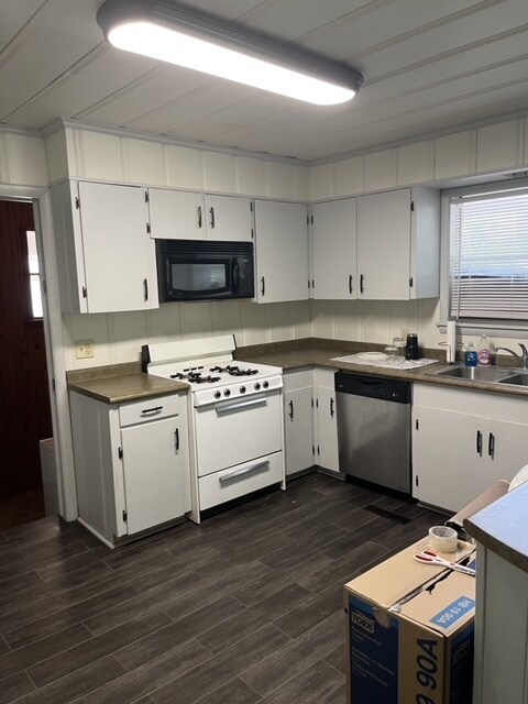 Building Photo - 905 Louisville St