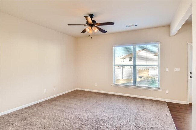 Building Photo - 93 Greenfield Dr