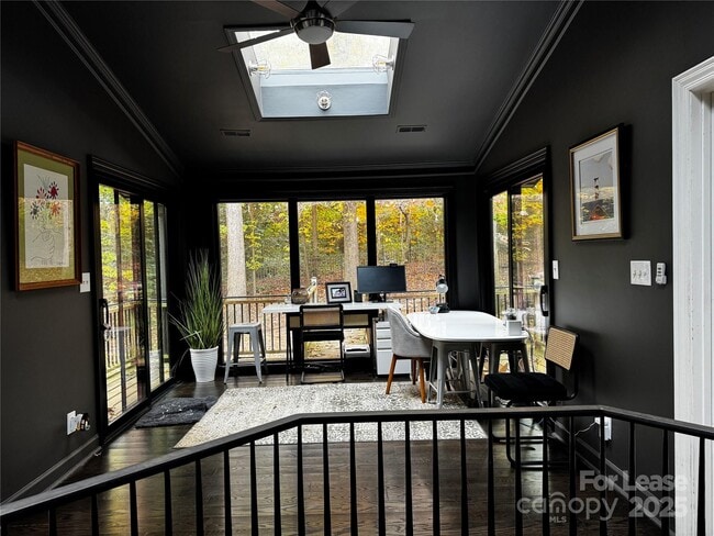 Building Photo - 210 Hargett Ct