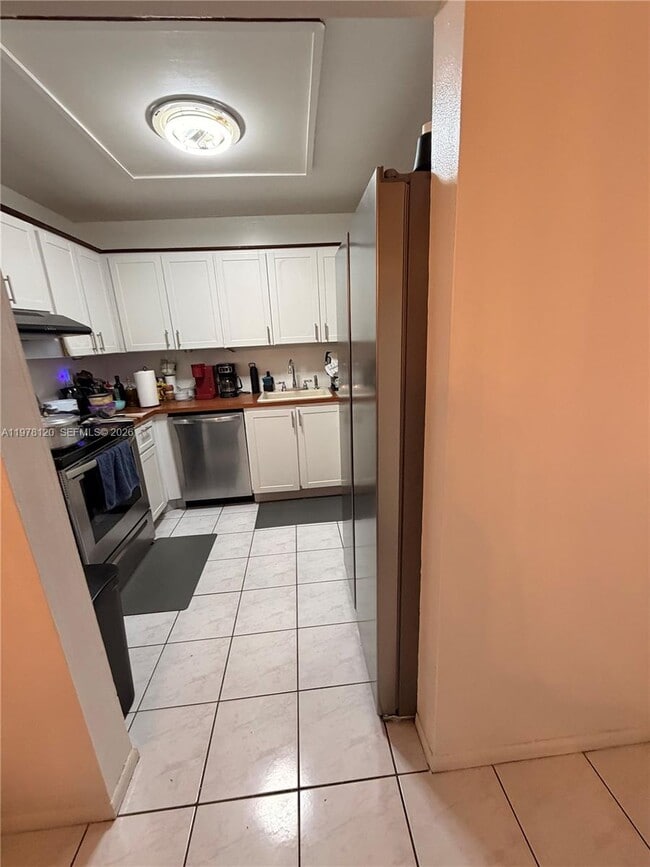 Building Photo - 16851 NE 23rd Ave