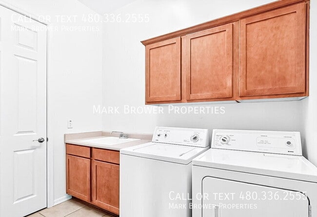 Building Photo - 16315 E Links Dr