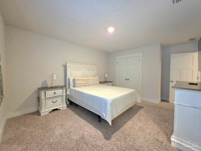 Building Photo - 7904 Sweet Retreat Ln