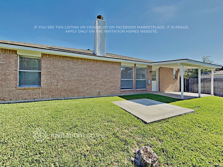 Building Photo - 421 Candlestick Trail
