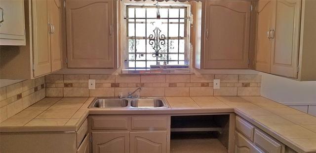 Building Photo - 4942 Rockport Dr