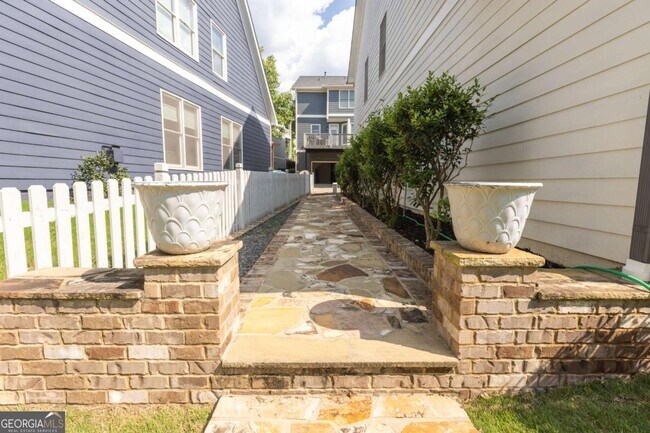 Building Photo - 1705 Barfield Run NW