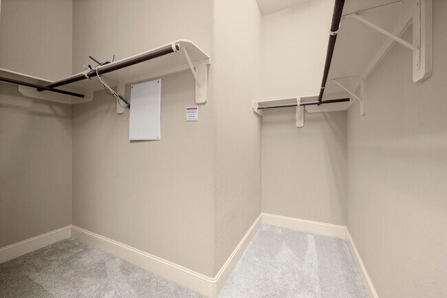 Building Photo - 110 Logan Pass Ct