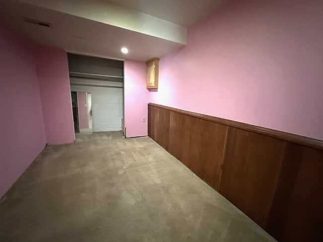 Building Photo - 3 Bedroom Duplex in Westminster