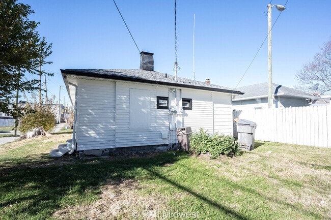 Building Photo - 1 Bedroom 1 bath