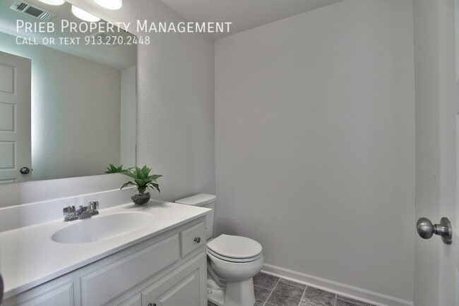 Building Photo - 12665 S Noreston St