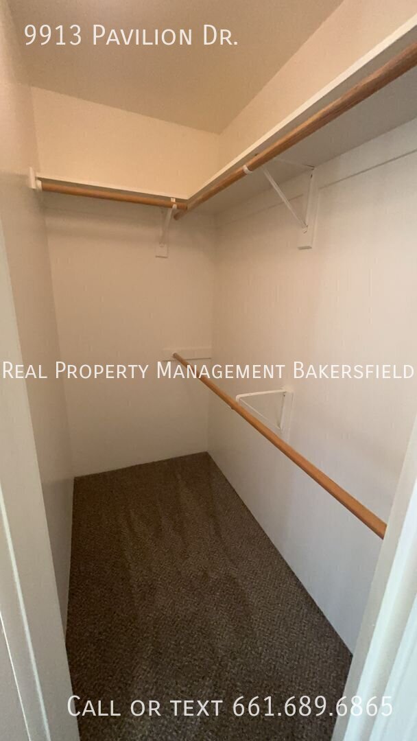 Building Photo - 9913 Pavilion Dr