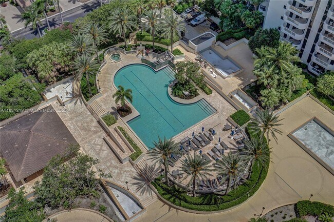 Building Photo - 21055 Yacht Club Dr