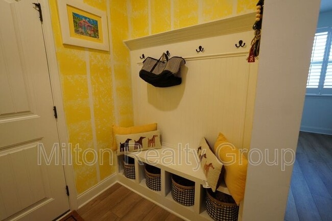 Building Photo - 108 Providence Crk Dr