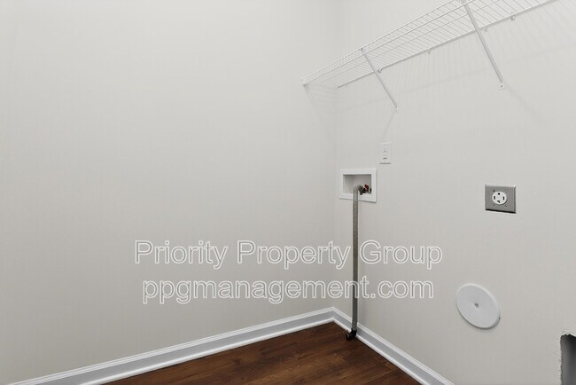 Building Photo - 2212 Apple Glen Ln