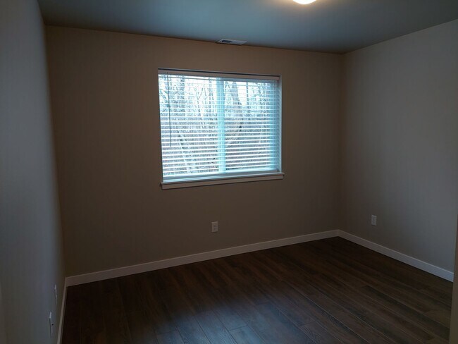 Building Photo - Beautiful Three Bedroom In Ferndale