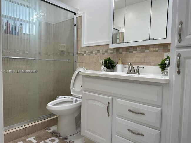 Building Photo - 4531 SW 42nd Terrace