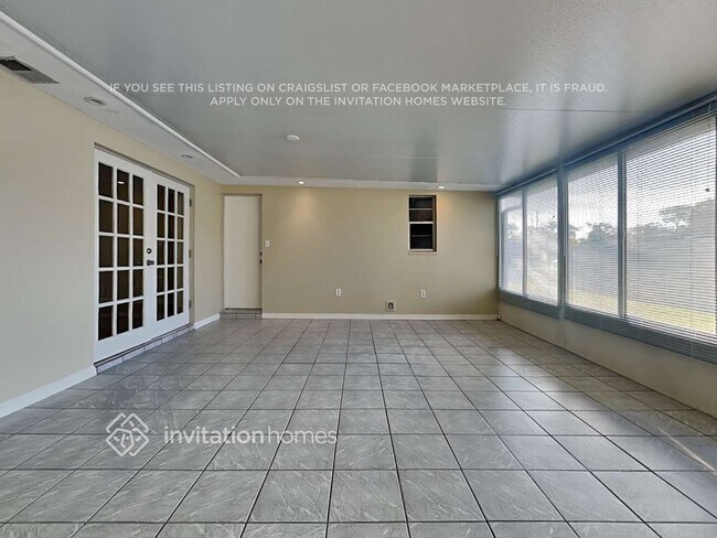 Building Photo - 1411 Prince Philip Dr