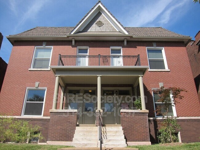 Building Photo - 3849 Juniata St