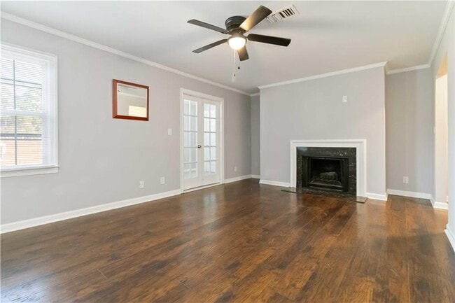 Building Photo - 46 Le Parc Fontaine