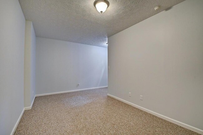 Building Photo - 1407 E New York St