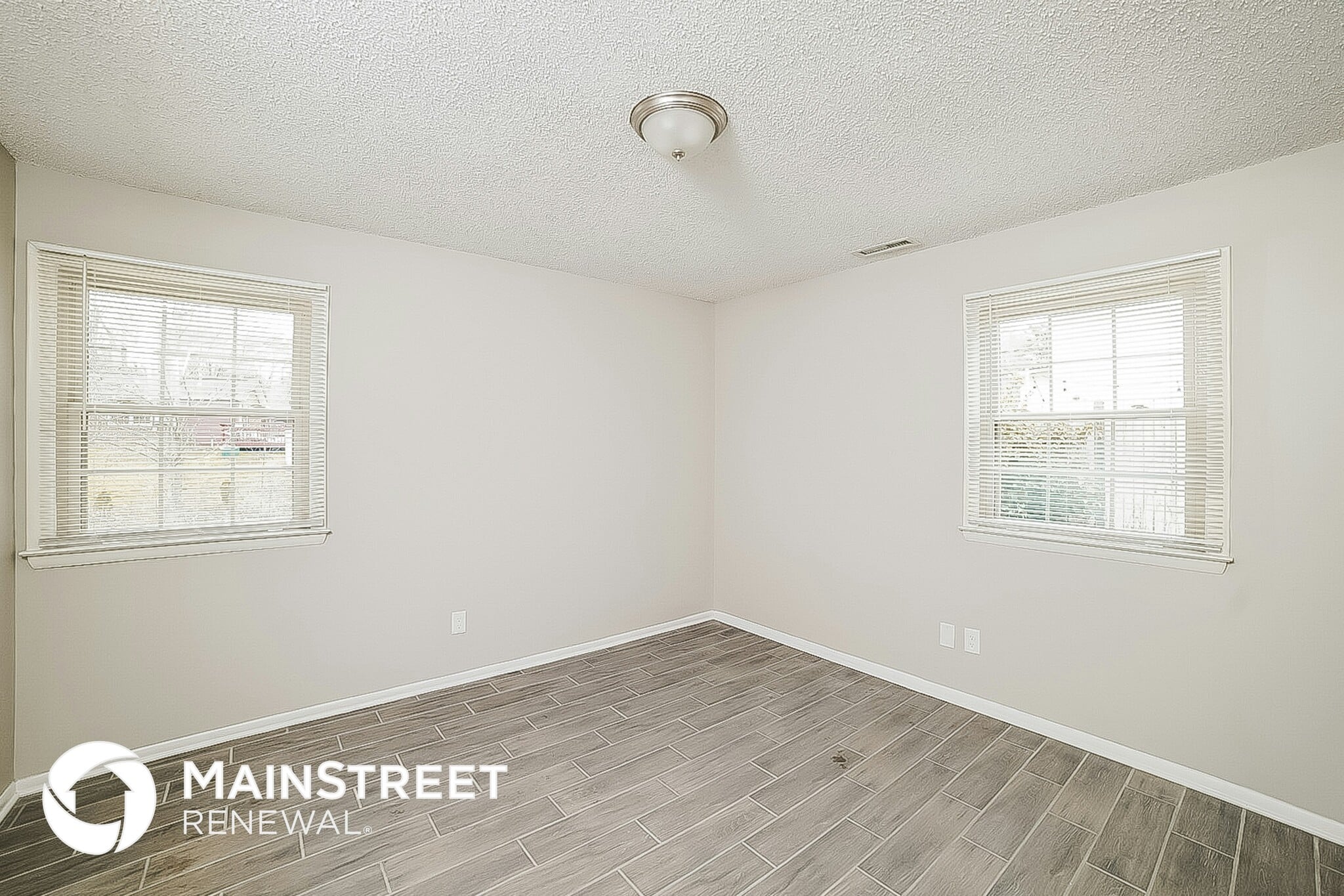 Building Photo - 470 Creekway Dr