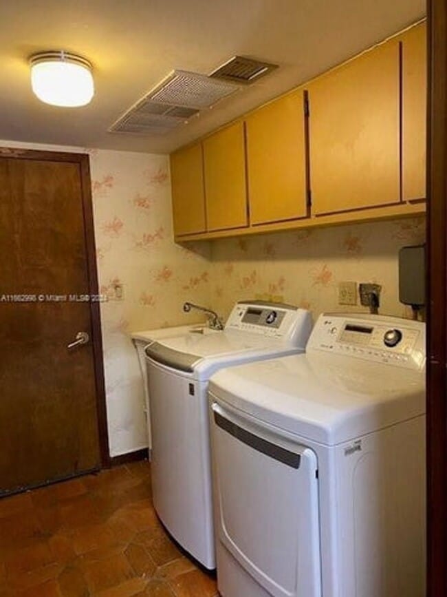 Building Photo - 4450 S Jog Rd