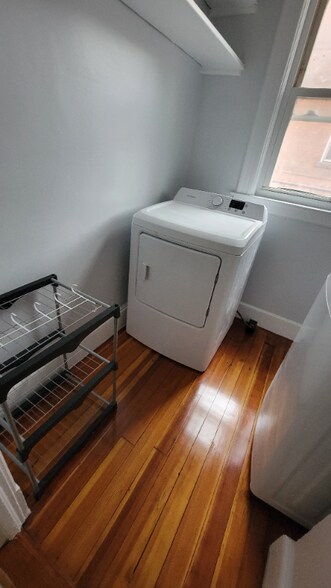 Building Photo - 119 Sisson Ave