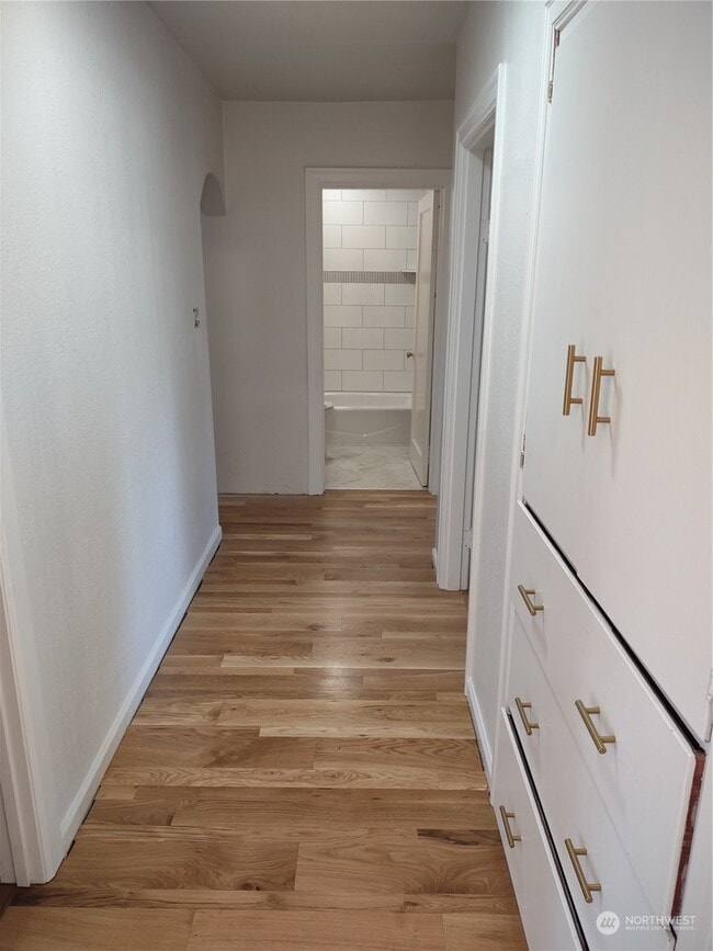 Building Photo - 6815 Lower Ridge Rd