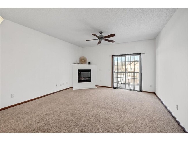 Building Photo - Awesome otesgo property for lease, 3 beds 2 baths, updates through-out!