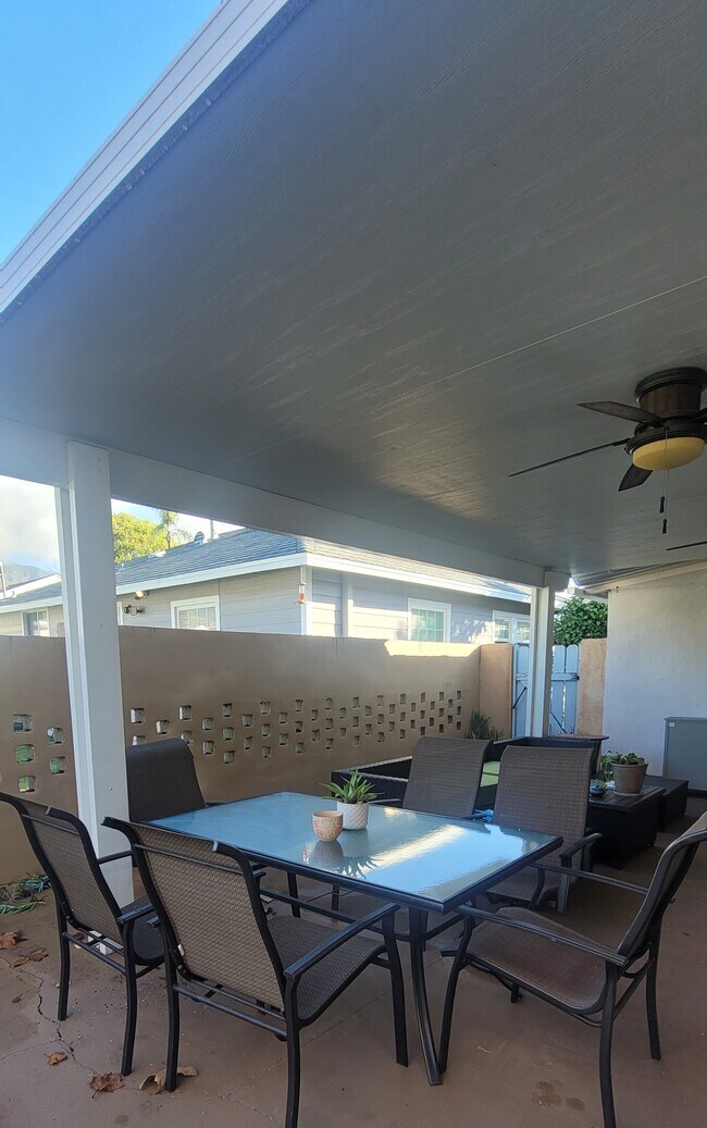 Building Photo - Room Rental Glendora