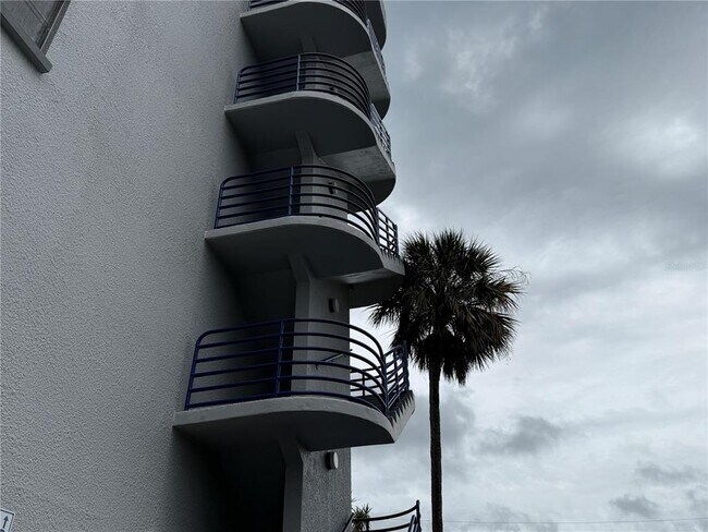 Building Photo - 4823 Ebbtide Ln