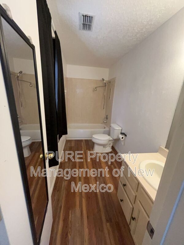 Building Photo - 652 Quailbrush Dr NW