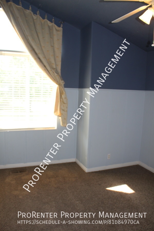 Building Photo - 2898 W 1375 N
