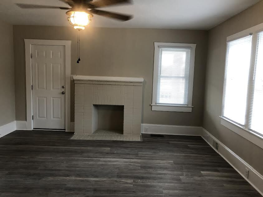 Living Room - 5883 Core Point Rd