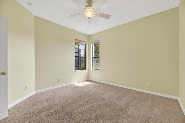Building Photo - 5845 Sunset Falls Dr