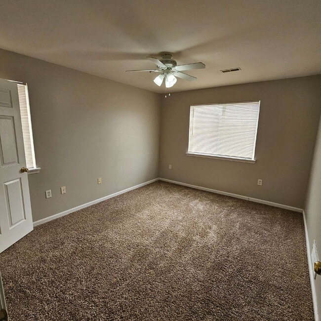 Building Photo - 2BR/2BA Condo with Garage, Private Patio & Resort-Style Amenities