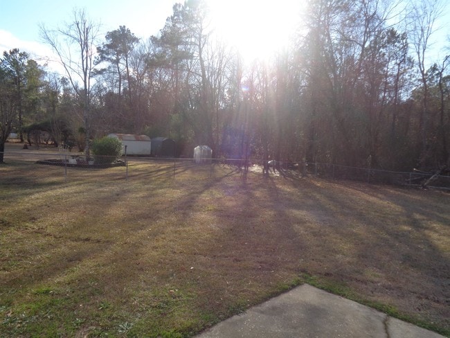 Building Photo - 6658 Vaughn Rd