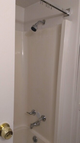 Bathroom - 8045 Pippin Rd