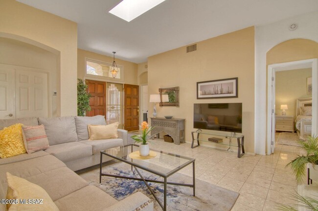 Building Photo - 1232 Cam Diestro