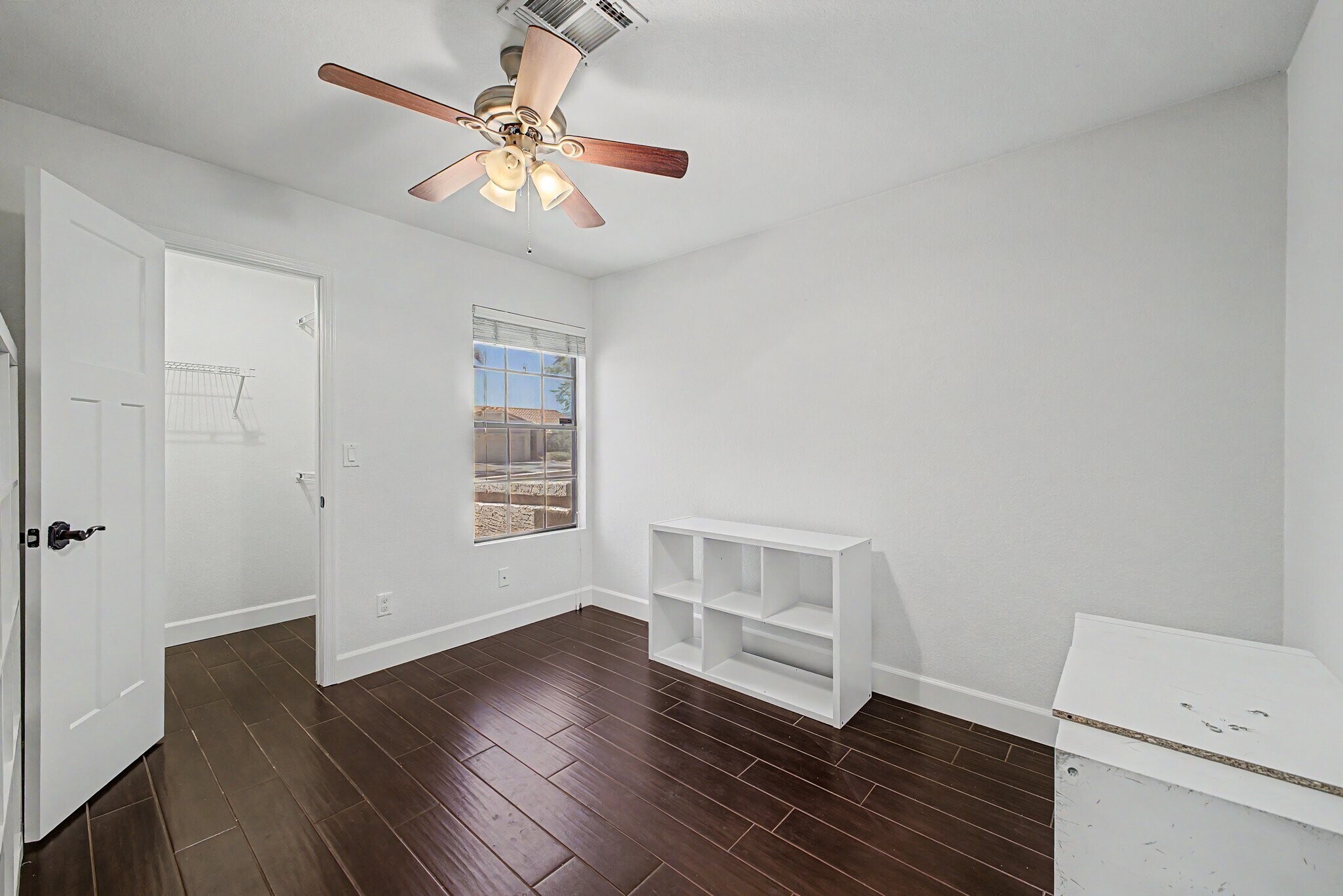 Building Photo - 1828 E Citation Ln