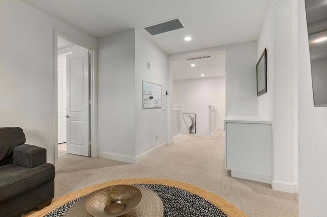 Building Photo - 1316 Vista Ave