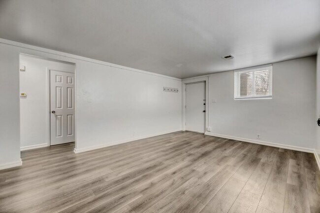 Building Photo - 1890 S Garfield St