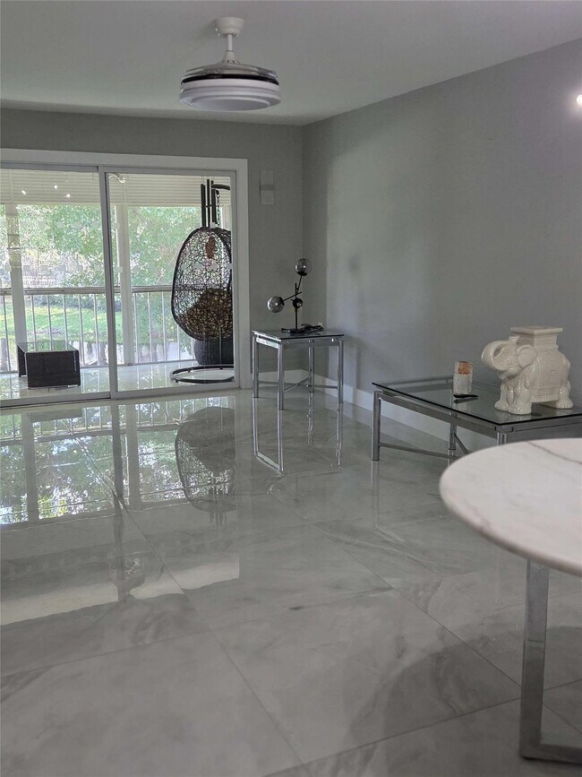 Primary Photo - 2706 Nassau Bend