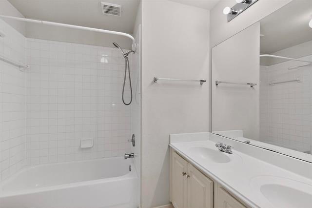 Building Photo - 113 Silver Rock Dr