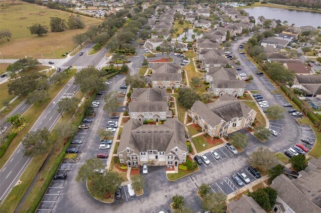 Building Photo - 9141 Lee Vista Blvd